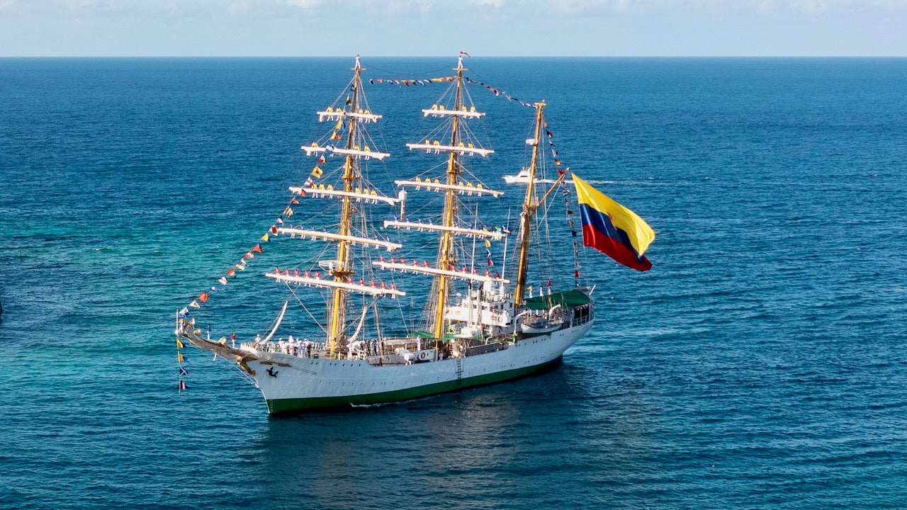 ARC Gloria Schulschiff