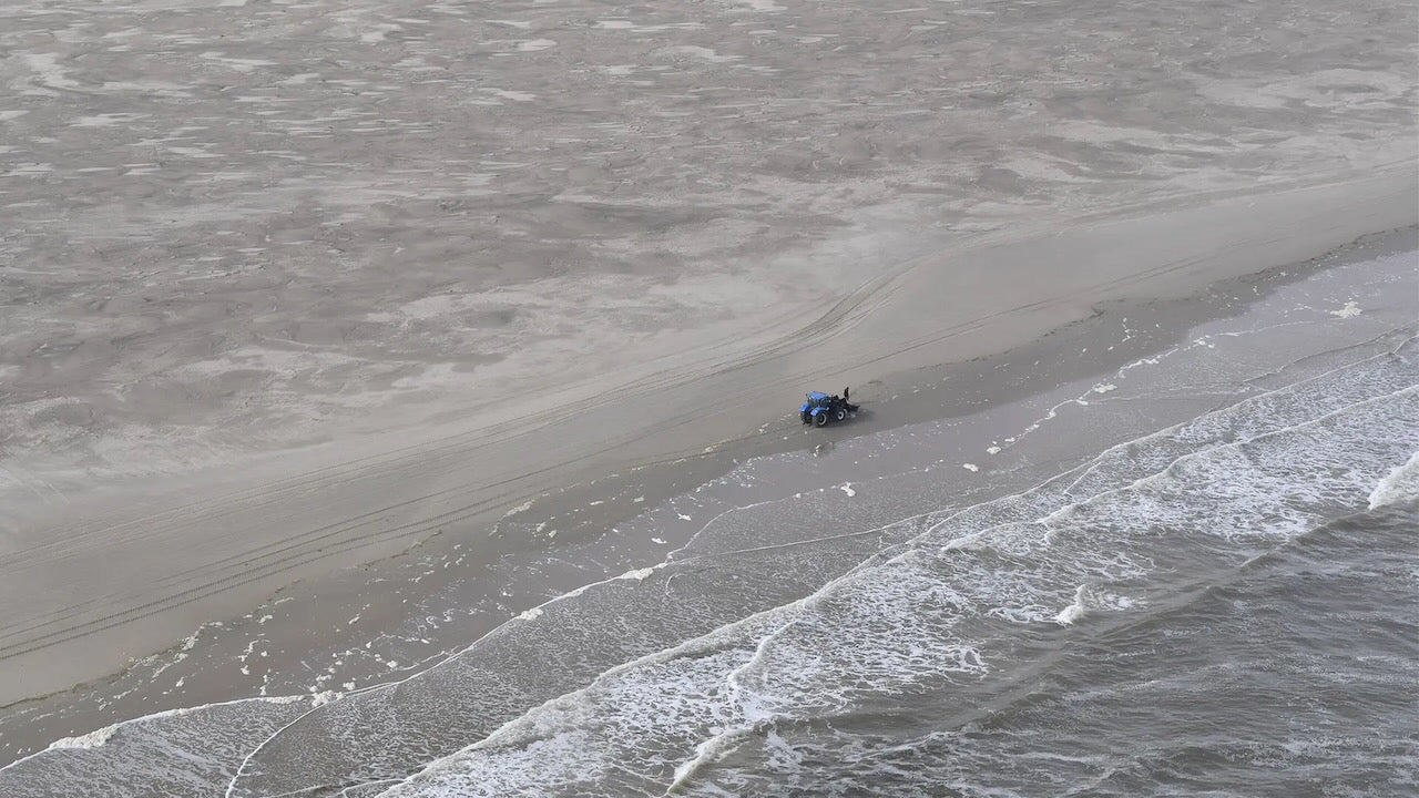 Reinigungsarbeiten auf Borkum. Foto: Havariekommando