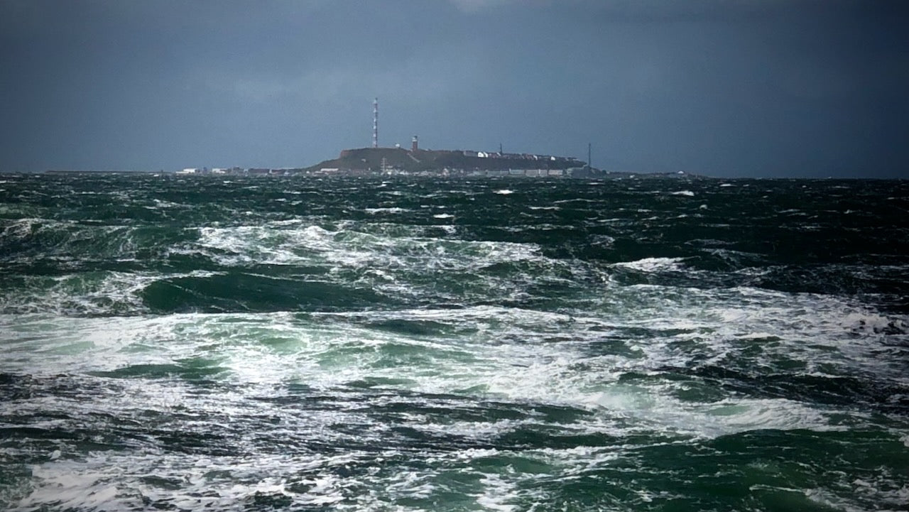 Helgoland: Wieder fallen fähren wegen Wellengang aus