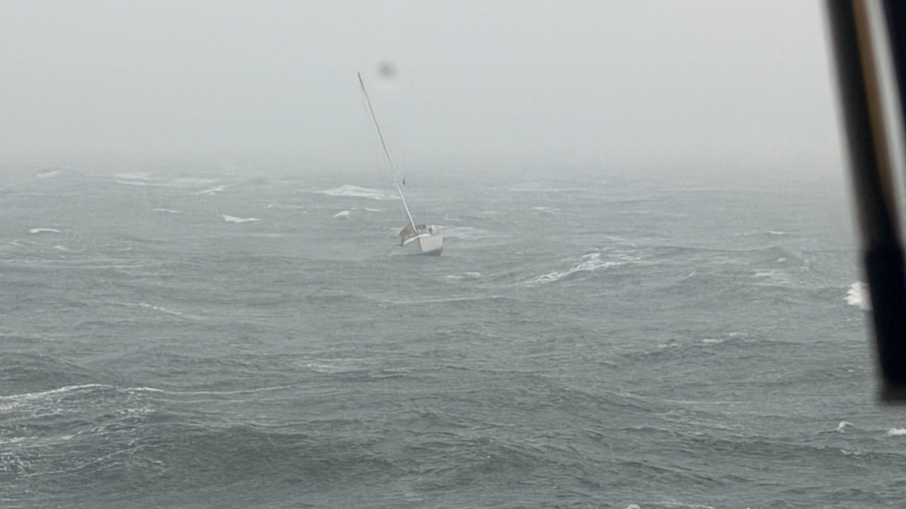 Mayday vor Helgoland: Seenotretter und Marineflieger retten Segler