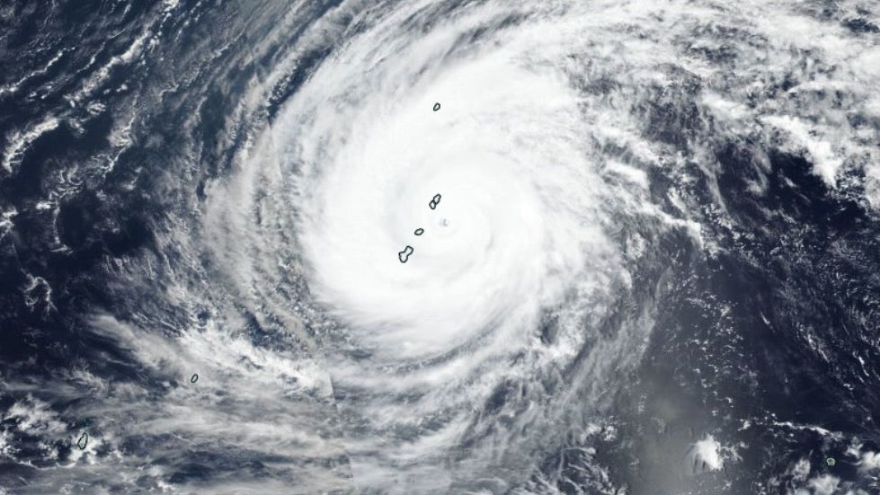 Taifun Sinlaku. Foto: NASA