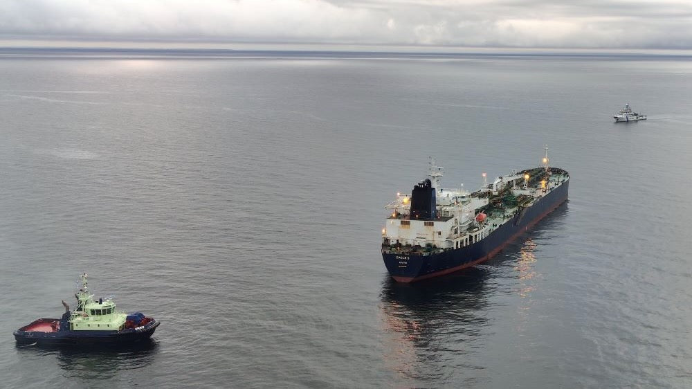 Stefan Geschichten: Nun greift Putins Schattenflotte aktiv an - Ankerherz Verlag