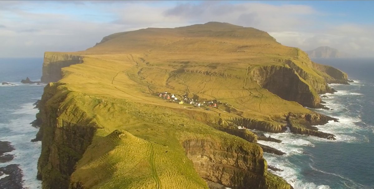 Unfassbar schön und wild: die Magie der Färöer-Inseln - Ankerherz Verlag