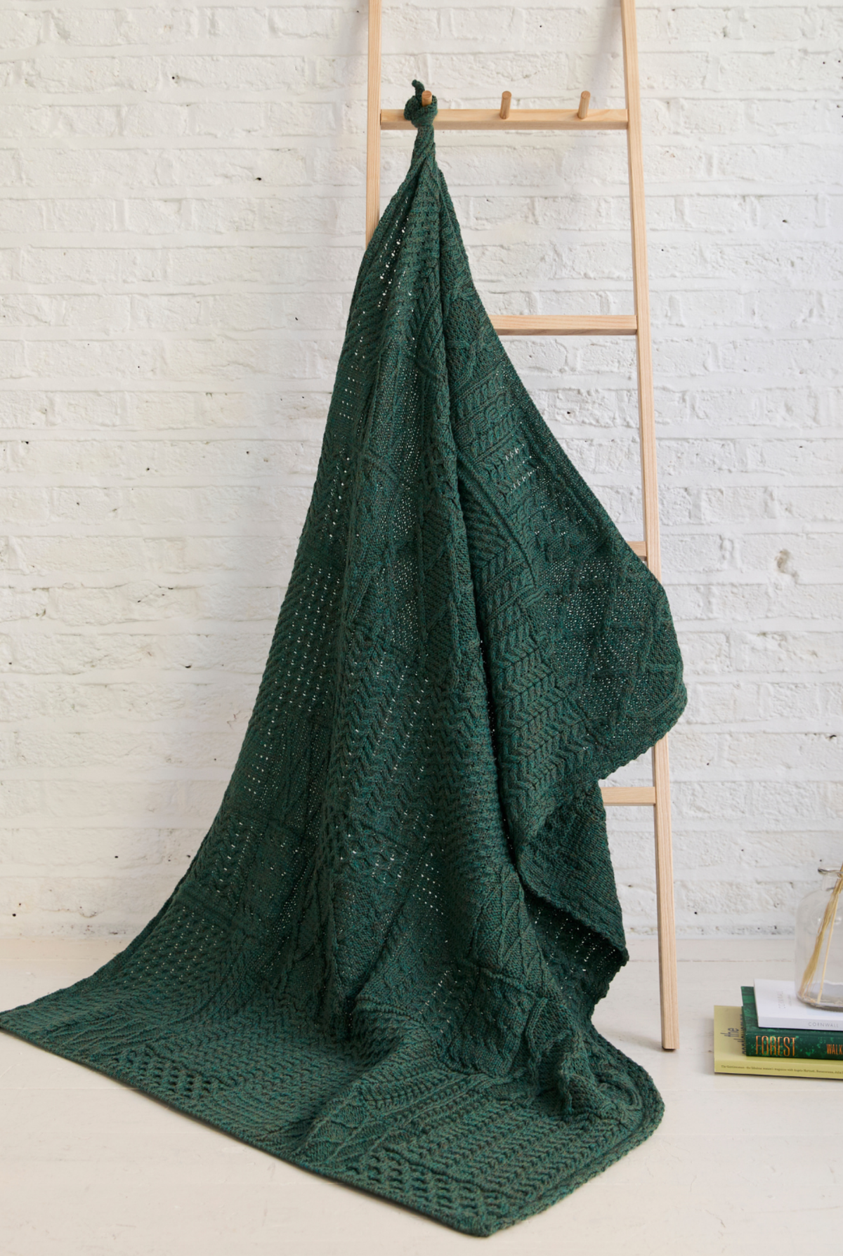Aran Patchwork-Decke aus 100 % Merinowolle in Grün