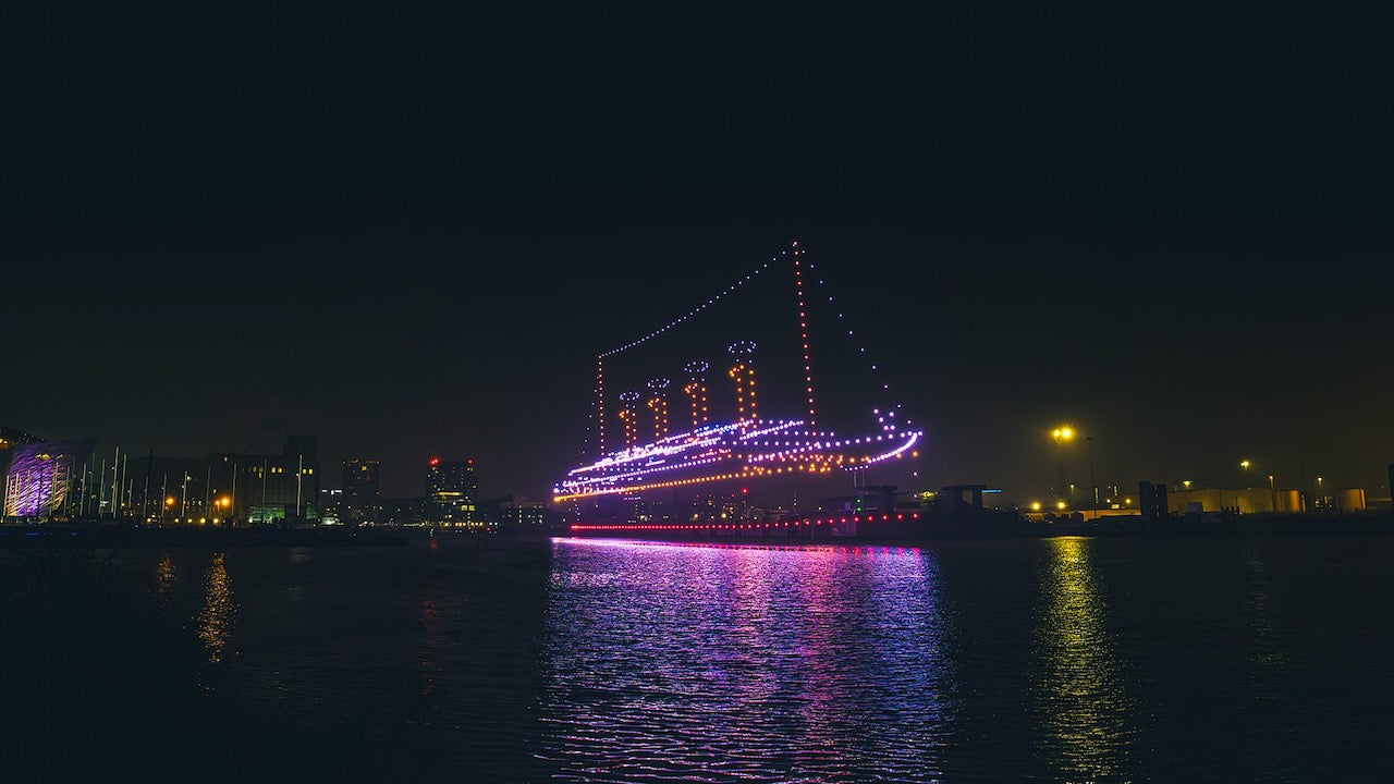 Titanic kehrte mit 1000 Drohnen nach Belfast zurück