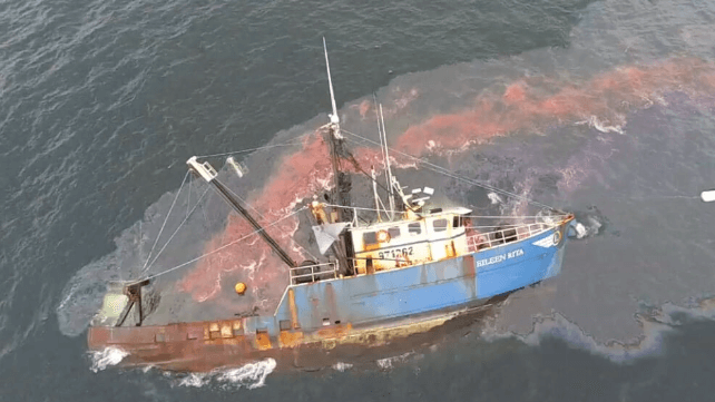 Boston: Coastguard rettet Fischer von sinkendem Trawler