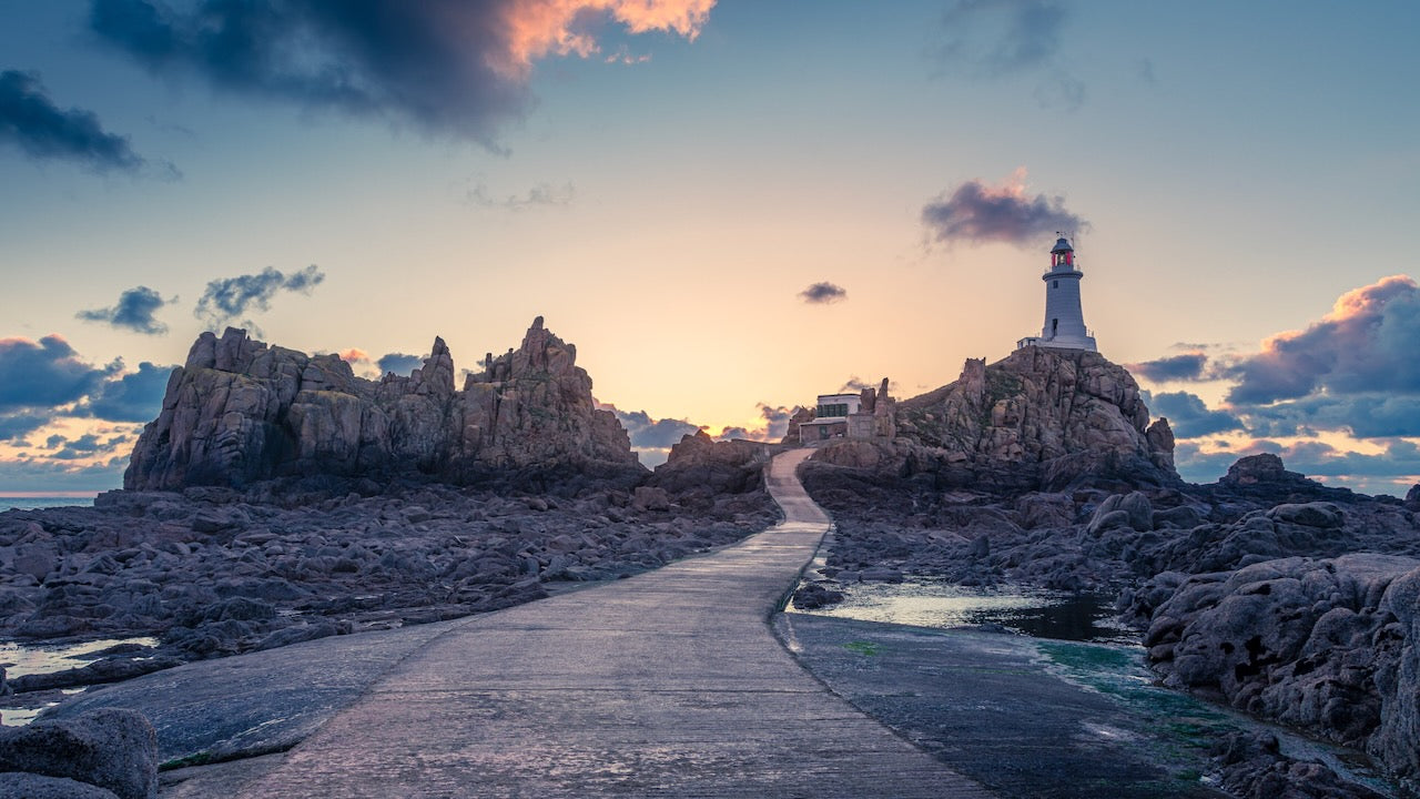Abendstimmung auf der Kanalinsel Jersey. Foto von Adobe Stock im Ankerherz Blog