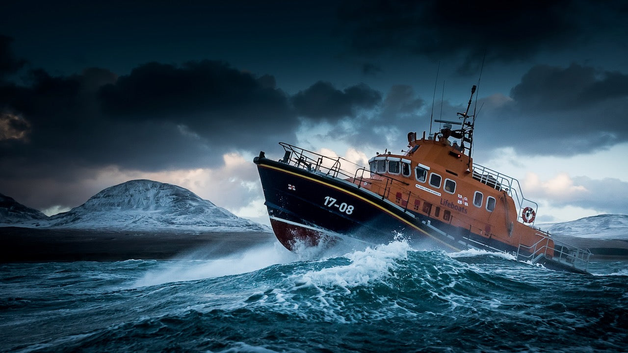 RNLI Islay im Einsatz. Foto Clive Booth