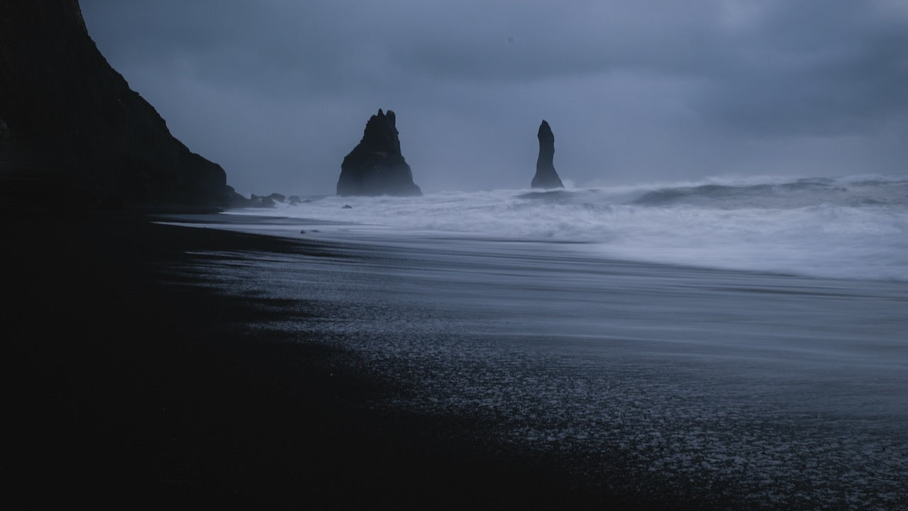 Strand Reynisfjara auf Island
