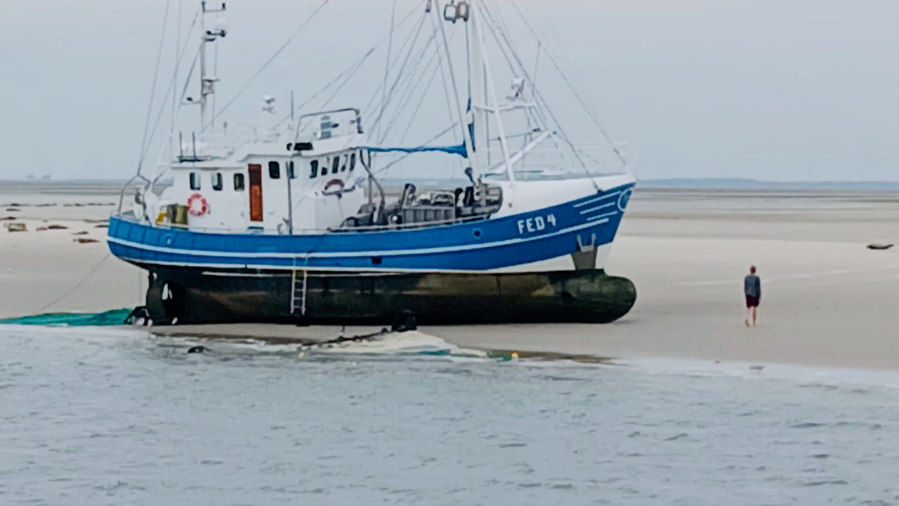Kutter aus Fedderwardersiel gestrandet. Foto: Seenotretter