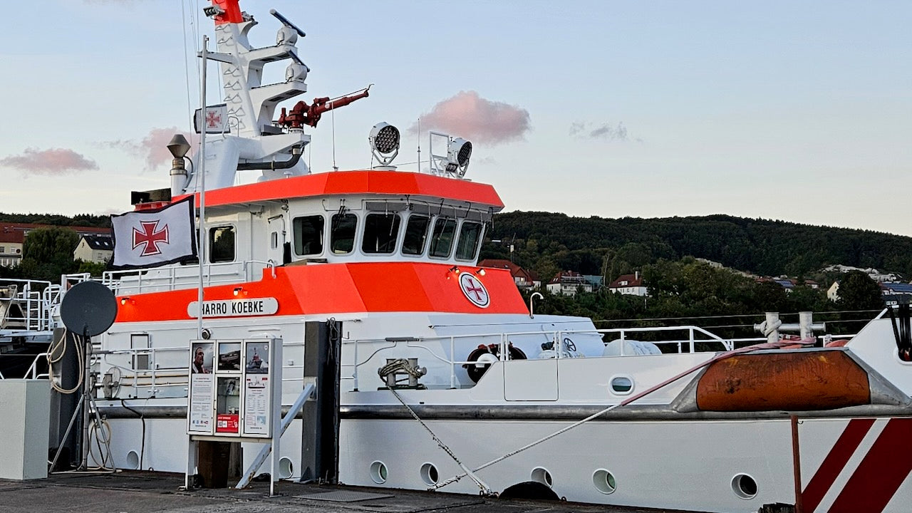 Seenotretter flaggen Halbmast