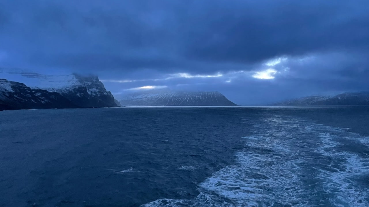 Seereise Island mit Ankerherz