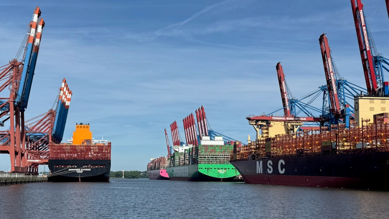 Hamburger Großcontainerfrachter kollidiert auf Nordsee mit Fischkutter