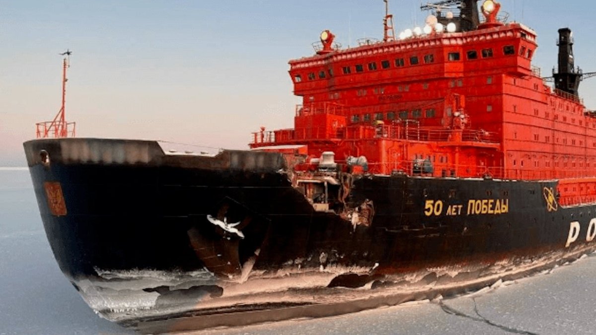 Atomeisbrecher kollidiert im Arktischen Ozean mit Frachtschiff - Ankerherz Verlag