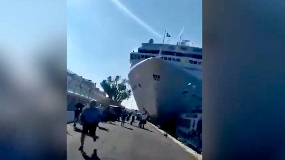 Außer Kontrolle: Kreuzfahrtschiff rammt Anleger in Venedig - Ankerherz Verlag