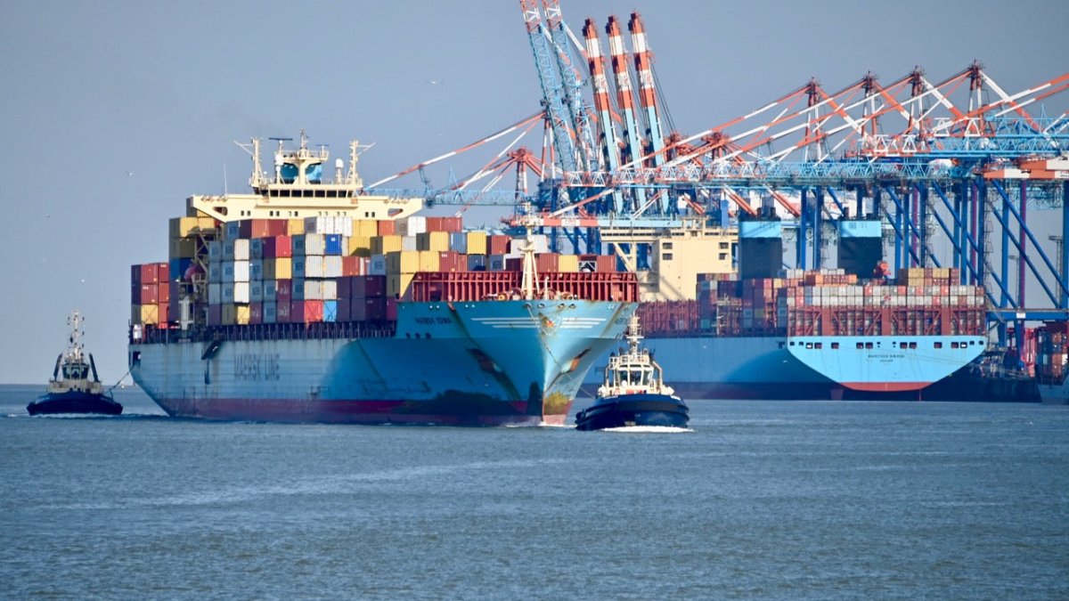 Bremerhaven: Corona-Quarantäne für komplette Crew eines Frachters - Ankerherz Verlag