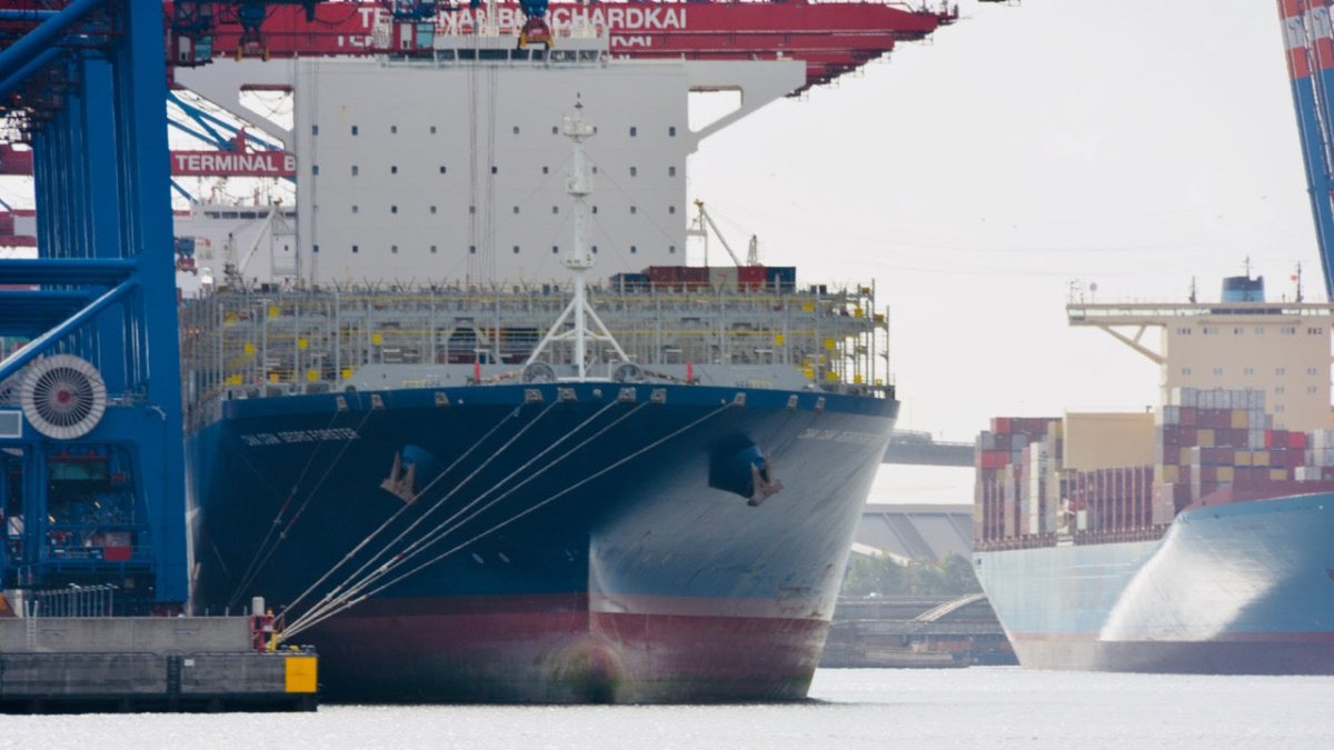 Corona: Impfungen für Seeleute im Hamburger Hafen - Ankerherz Verlag