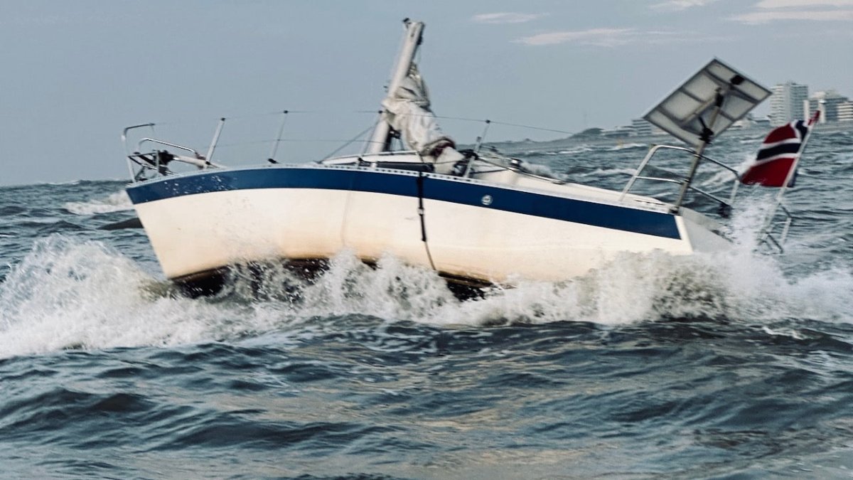 Drama vor Juist: Segler aus tosender Nordsee gerettet - Ankerherz Verlag