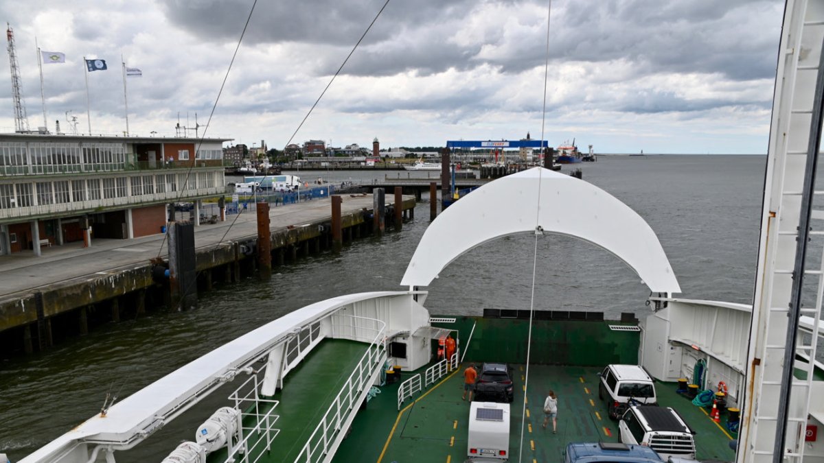 Elbfähre Cuxhaven wird nach nur neun Monaten eingestellt - Ankerherz Verlag
