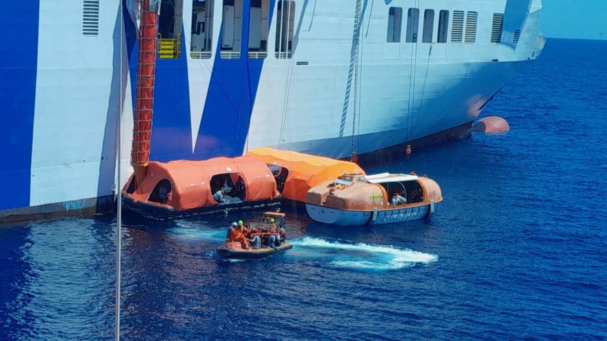 Feuer auf Fähre nach Mallorca: 350 Passagiere evakuiert - Ankerherz Verlag