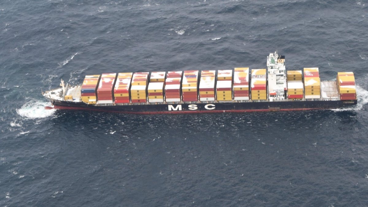 Großcontainerfrachter meldete Maschinenausfall vor Kanada - Ankerherz Verlag