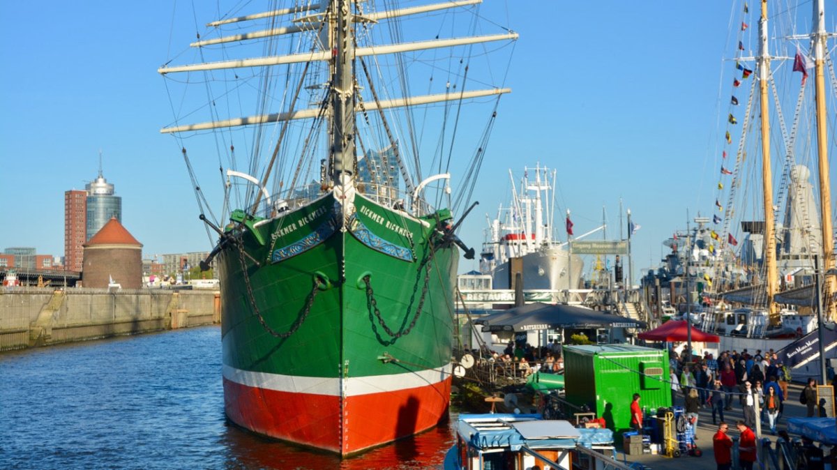 Hamburg-Tipp RICKMER RICKMERS – Abenteuer unter Segeln - Ankerherz Verlag