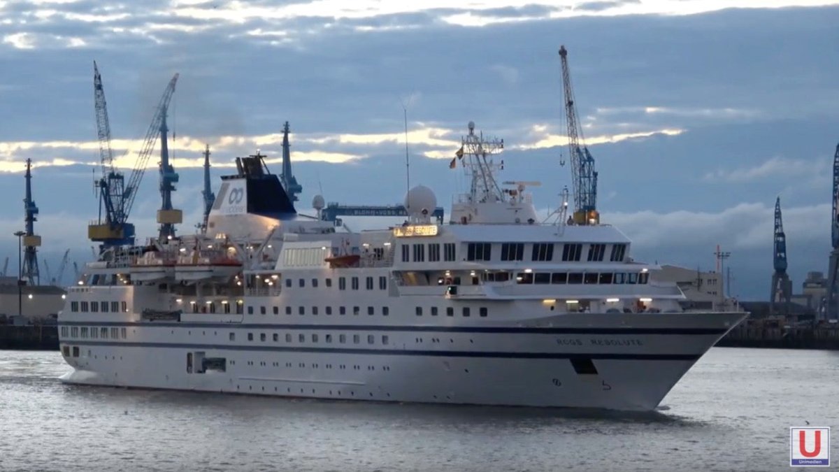 Karibik: Kriegsschiff rammt Kreuzfahrtschiff und sinkt - Ankerherz Verlag