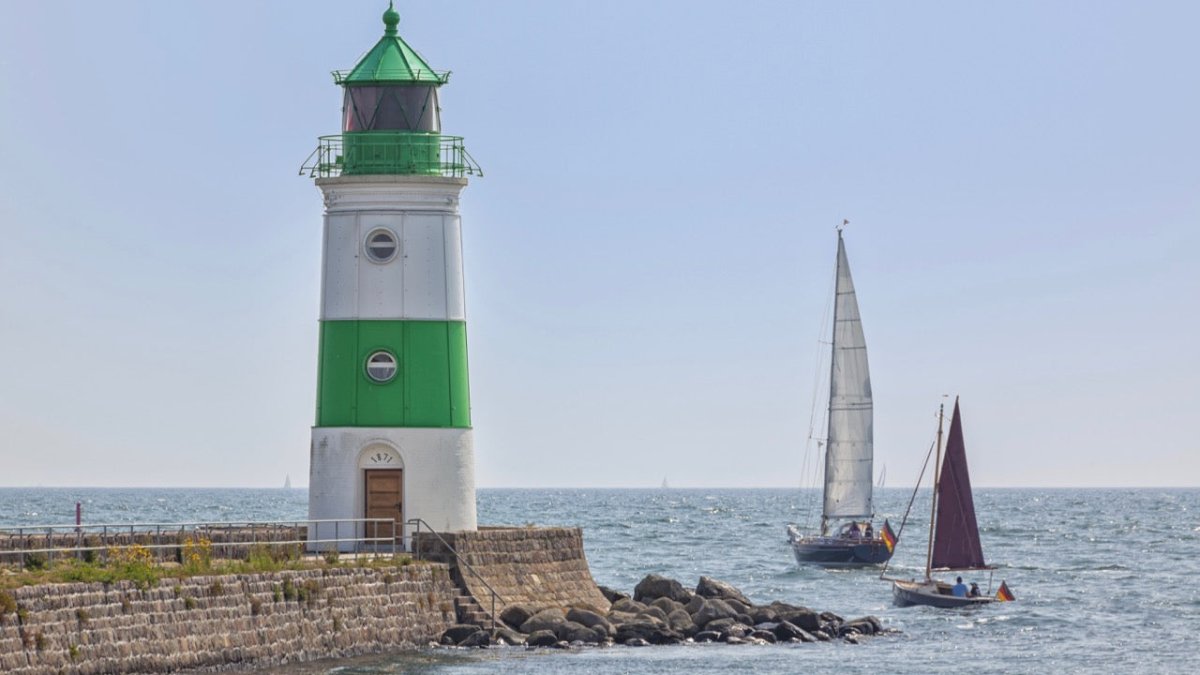 Leuchtturm Schleimünde strahlt seit 150 Jahren über der Ostsee - Ankerherz Verlag