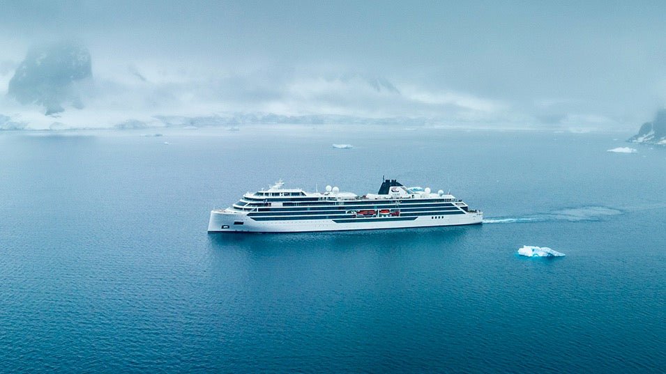 Monsterwelle trifft Kreuzfahrtschiff in der Antarktis - Ankerherz Verlag