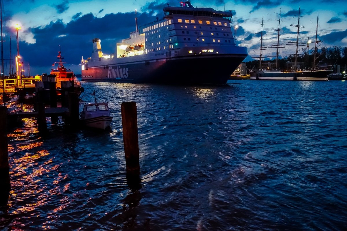 Morgenblicke. Ein früher Spaziergang in Travemünde - Ankerherz Verlag
