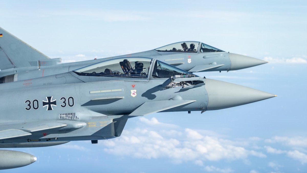 NATO-Eurofighter fangen russische Maschine über der Ostsee ab - Ankerherz Verlag
