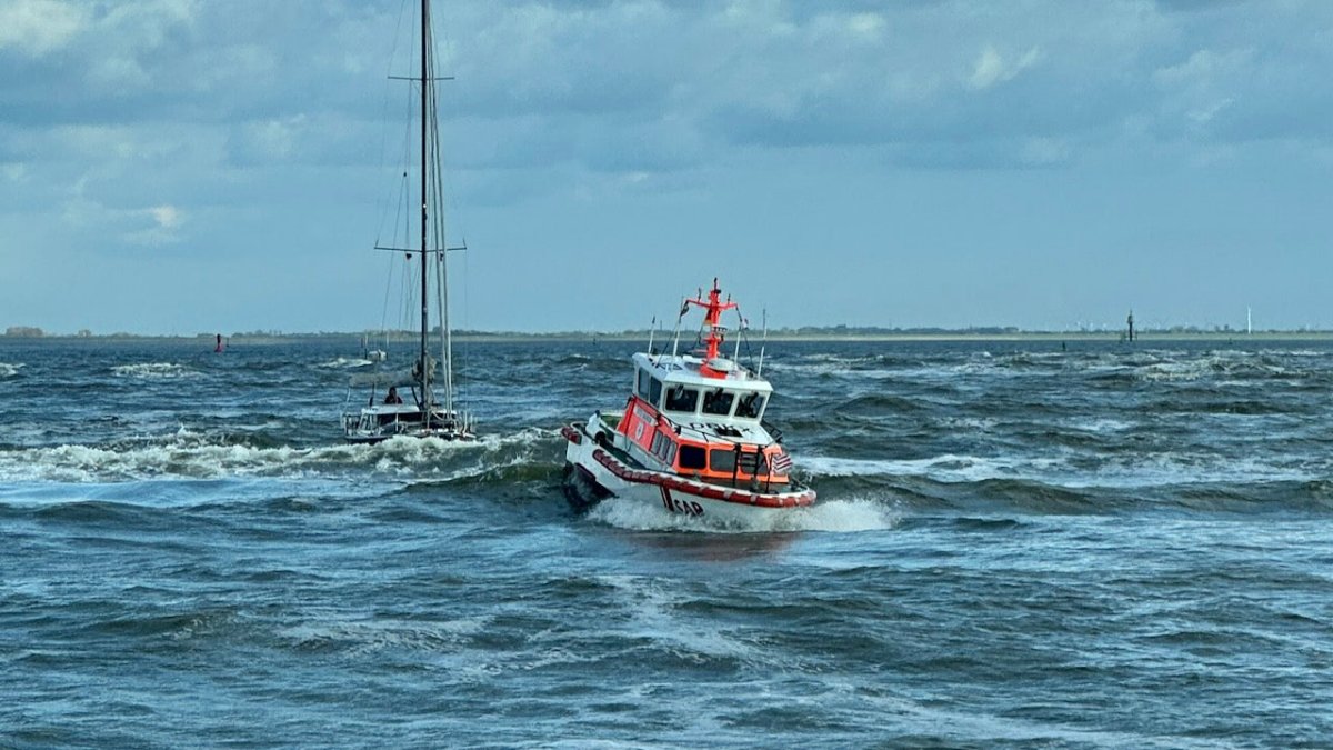 Norderney: Seenotretter helfen britischen Seglern in Lebensgefahr - Ankerherz Verlag