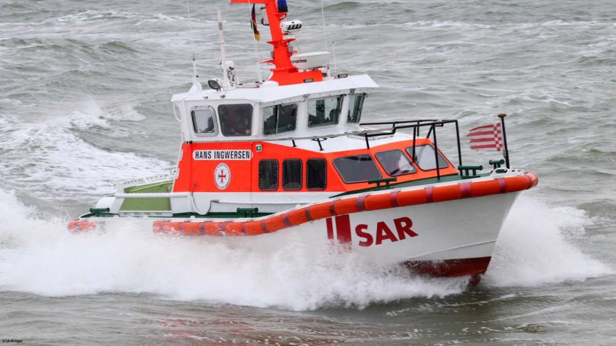 Ostsee vor Grömitz: Seenotretter retten Kajakfahrer - Ankerherz Verlag