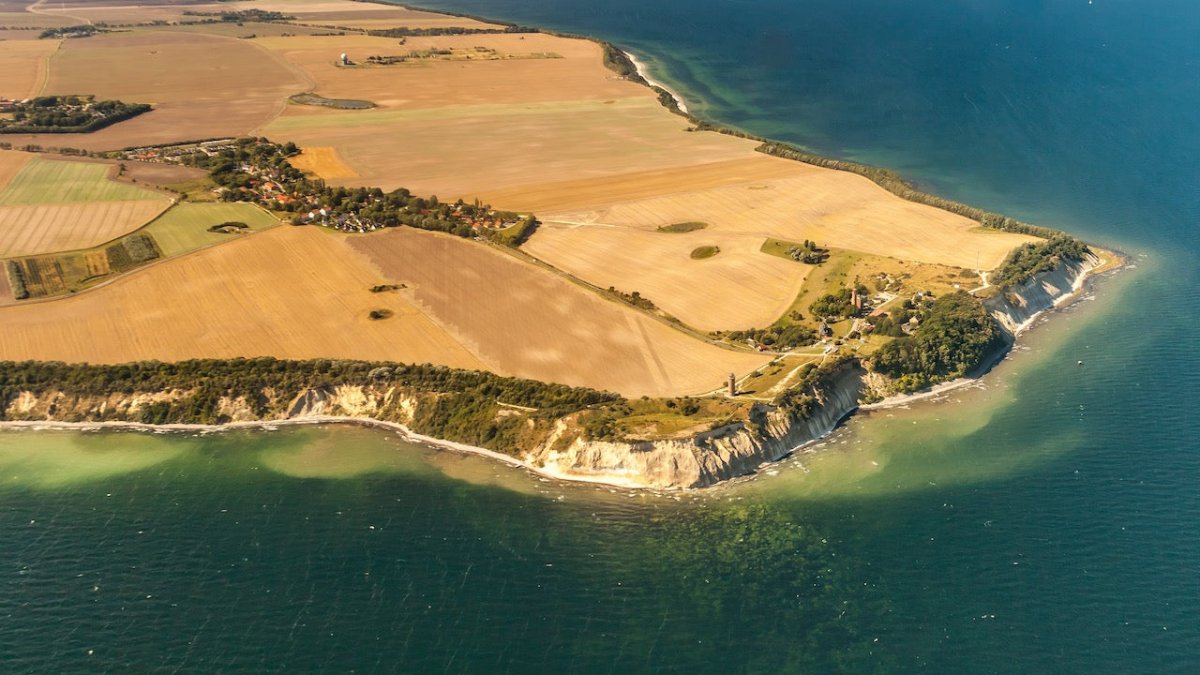 Putgarten auf Rügen: Explosion zerstört mehrere Häuser - Ankerherz Verlag