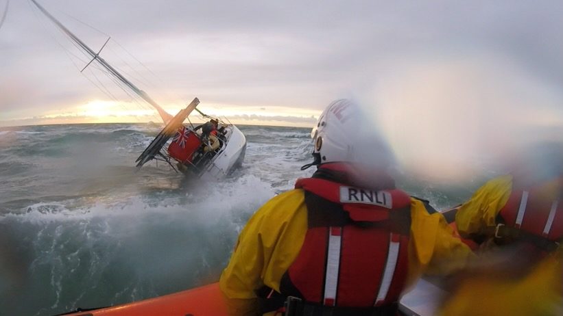 RNLI rettet drei Leben auf den gefürchteten Goodwin Sands - Ankerherz Verlag