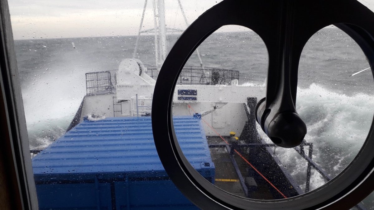 Seeleute gesucht! Hilfsorganisation Sea-Eye setzt Missionen fort - Ankerherz Verlag