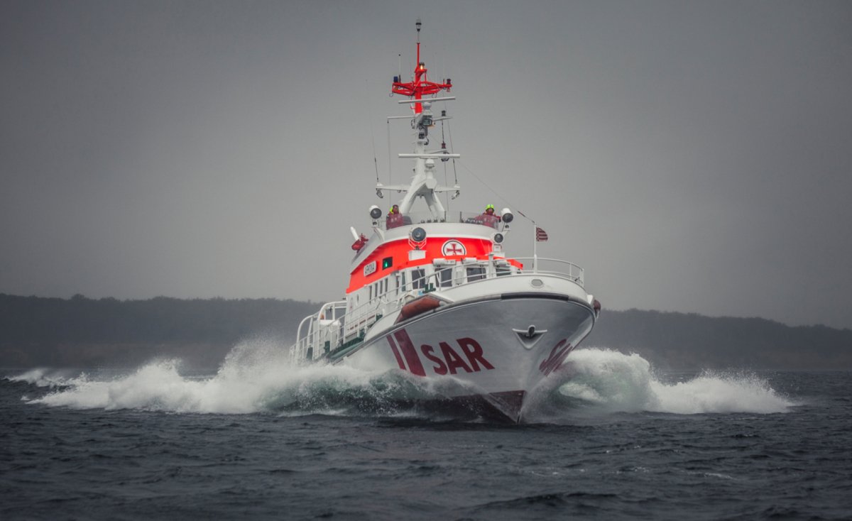 Seenotretter im Einsatz: Polnische Ruderer mit Wassereinbruch - Ankerherz Verlag