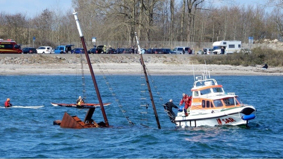 Seenotretter im Einsatz: Zweimaster sinkt in der Kieler Förde - Ankerherz Verlag