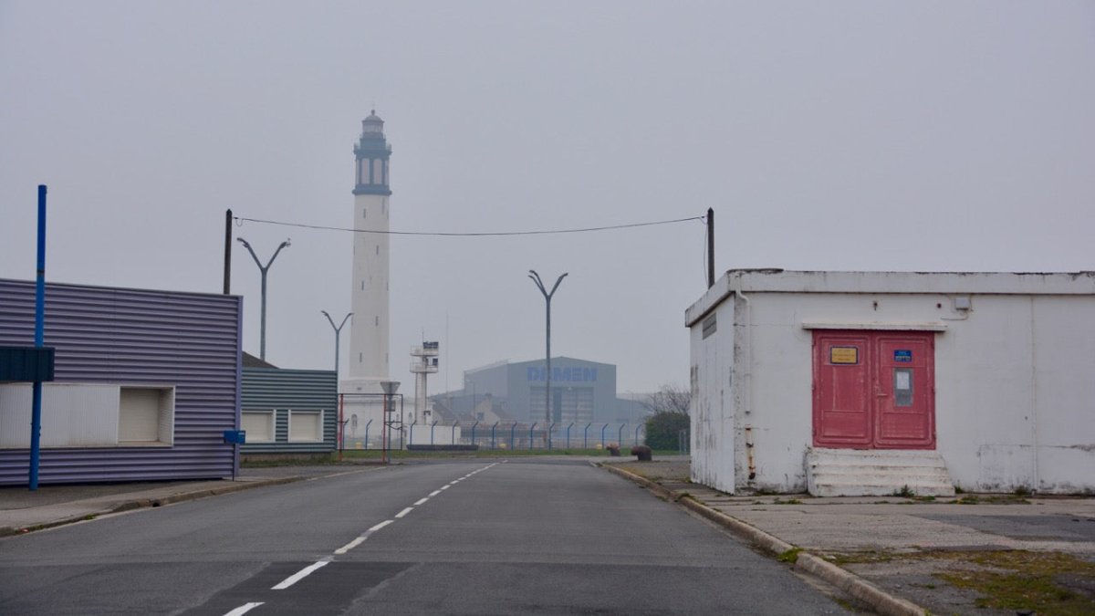 Von Geister und alten Trawlern: im Hafen von Dünkirchen - Ankerherz Verlag