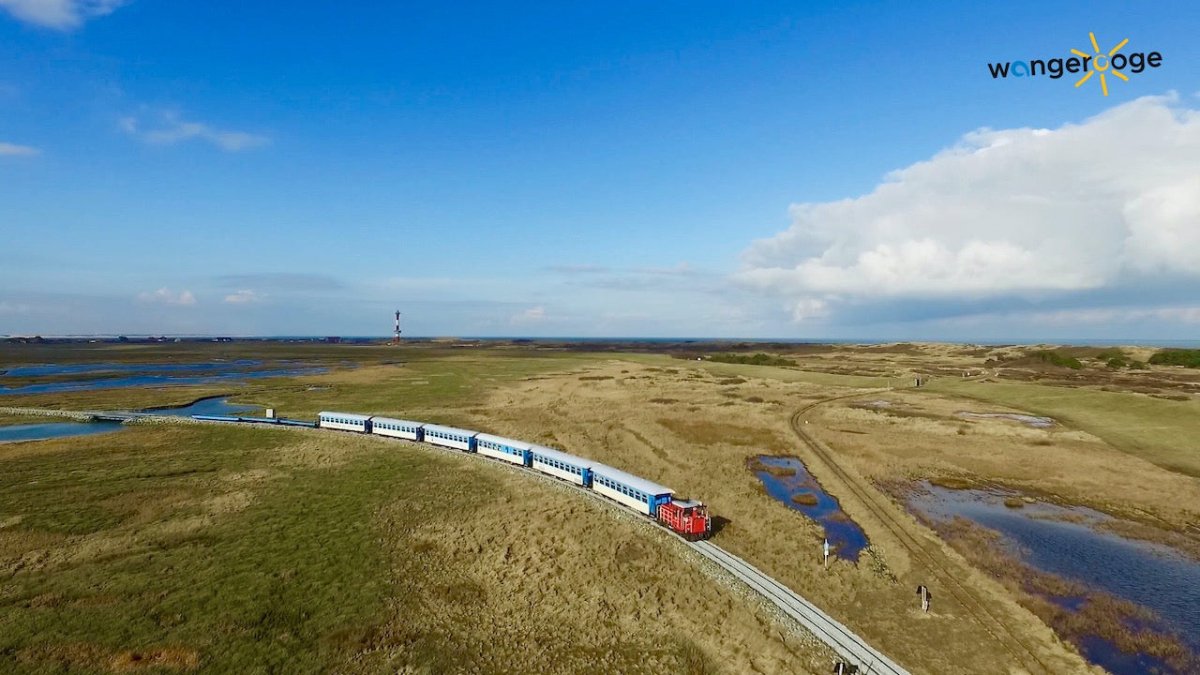 Wangerooge: Techniker reparieren kaputte Trinkwasserleitung - Ankerherz Verlag