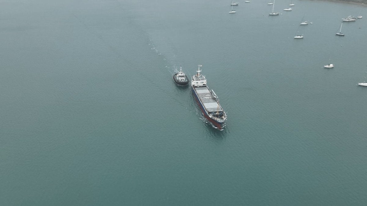 Zoll stürmt "Mutterschiff" eines Schmugglerrings - Ankerherz Verlag