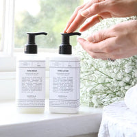 Norfolk Natural Living Handseife Coastal Walks – Produktfoto Flasche von vorne