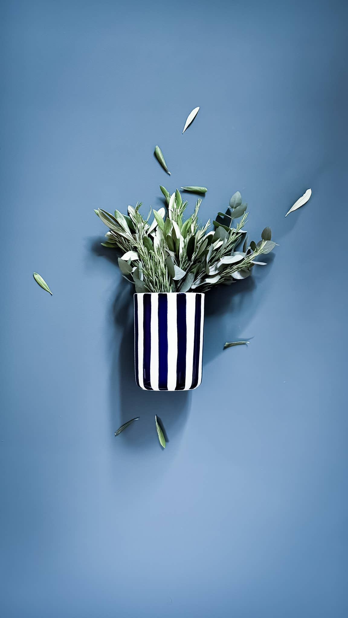 Vase "Stripes" handgemalt