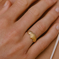 vergoldeter Muschelring