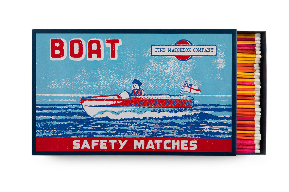Riesen-Streichholzschachtel Boot von Archivist Gallery – große Pappschachtel mit Boot-Motiv in Blau und Rot, Letterpress-Druck