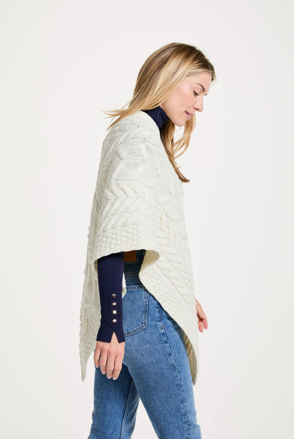 Aran Poncho - Creme | ankerherz.de