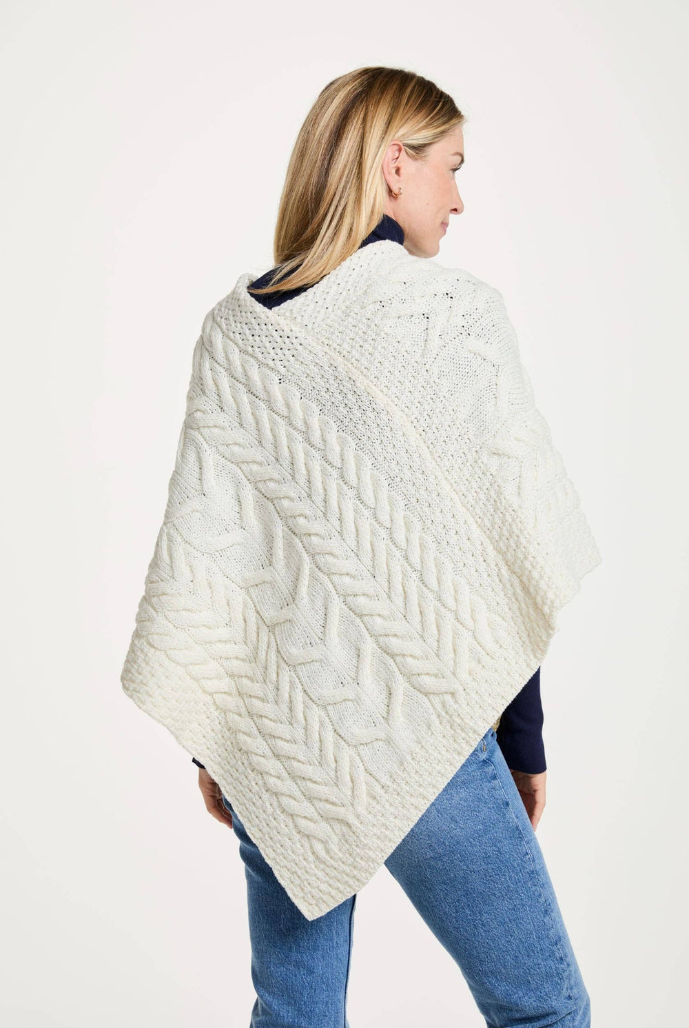 Aran Poncho - Creme | ankerherz.de