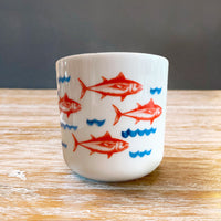 Becher Wellen und Fische