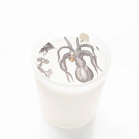 Duftkerze mit Lavendel, Jasmin und Oktopus-Design in weiß mattierter Glaskerze