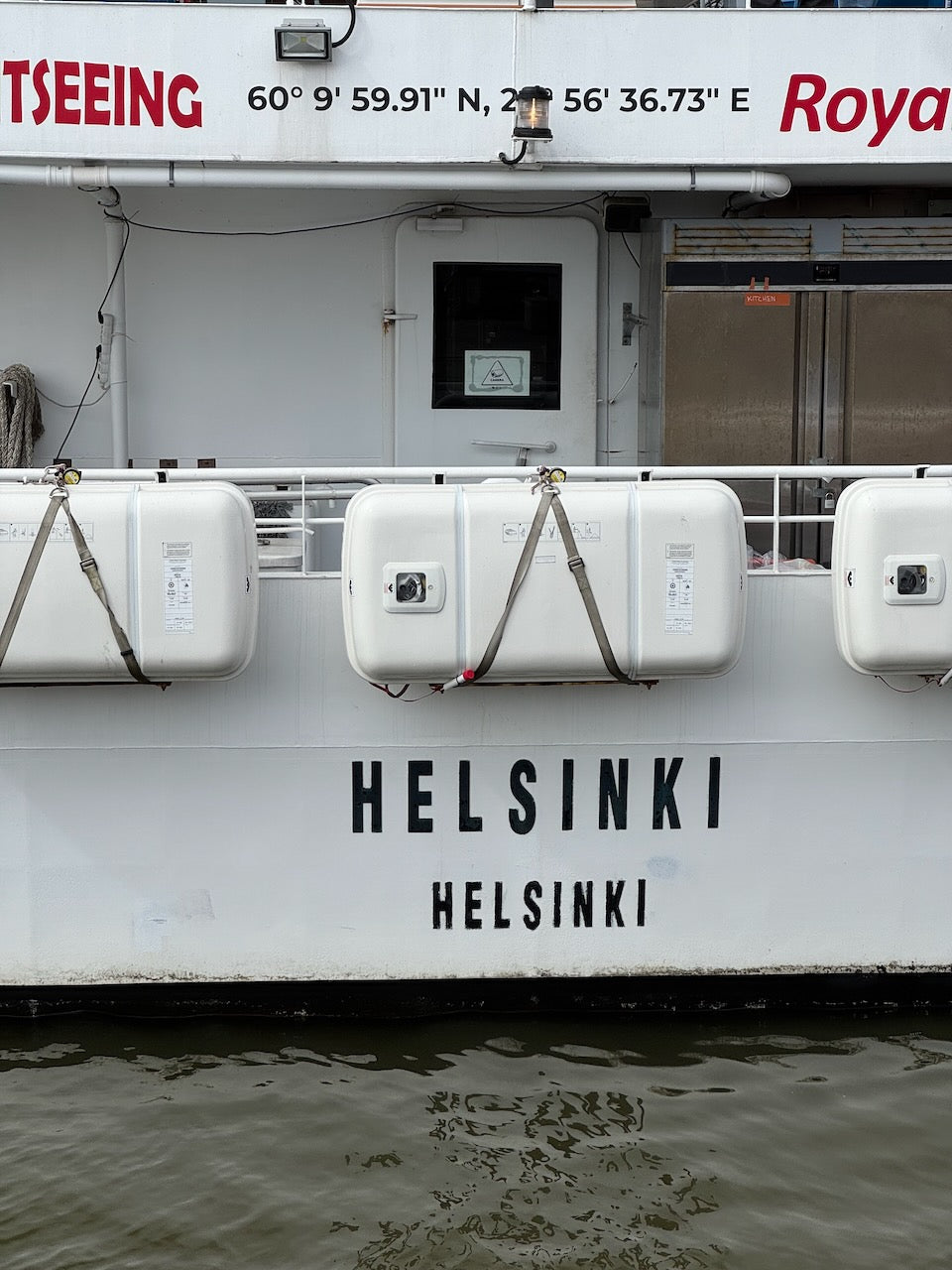 Schiffsheck im Hafen von Helsinki. Foto von Ankerherz
